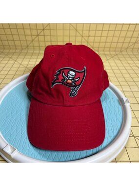 Tampa Bay Buccaneers 47 Red Baseball Cap Adjustable OSFA NFL Embroidered Logo